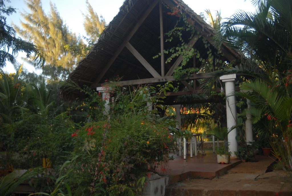 Ar Sun Hotel Antsiranana Bagian luar foto