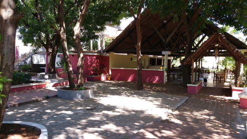 Ar Sun Hotel Antsiranana Bagian luar foto