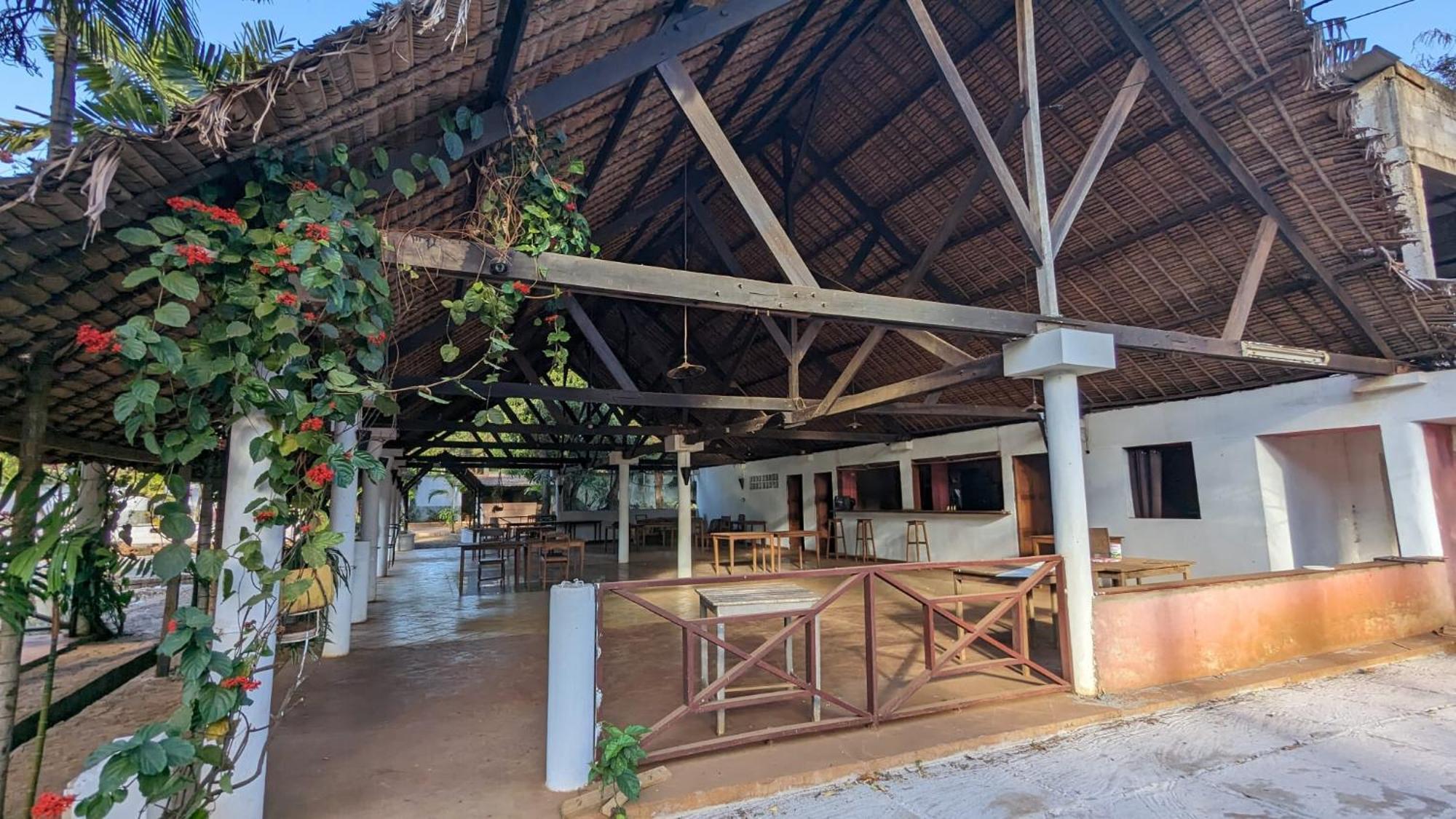 Ar Sun Hotel Antsiranana Bagian luar foto
