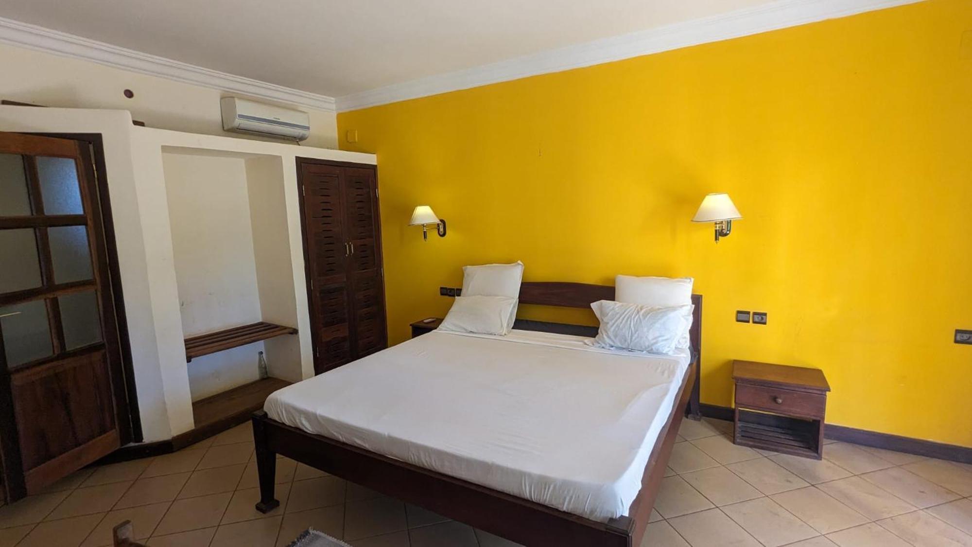 Ar Sun Hotel Antsiranana Bagian luar foto