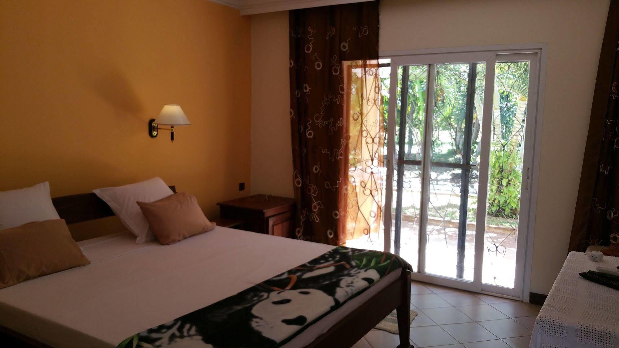 Ar Sun Hotel Antsiranana Bagian luar foto